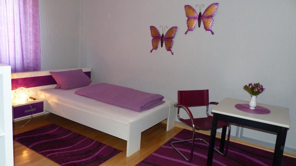 ホテル Haus Der Gastlichkeit ラーティンゲン 部屋 写真